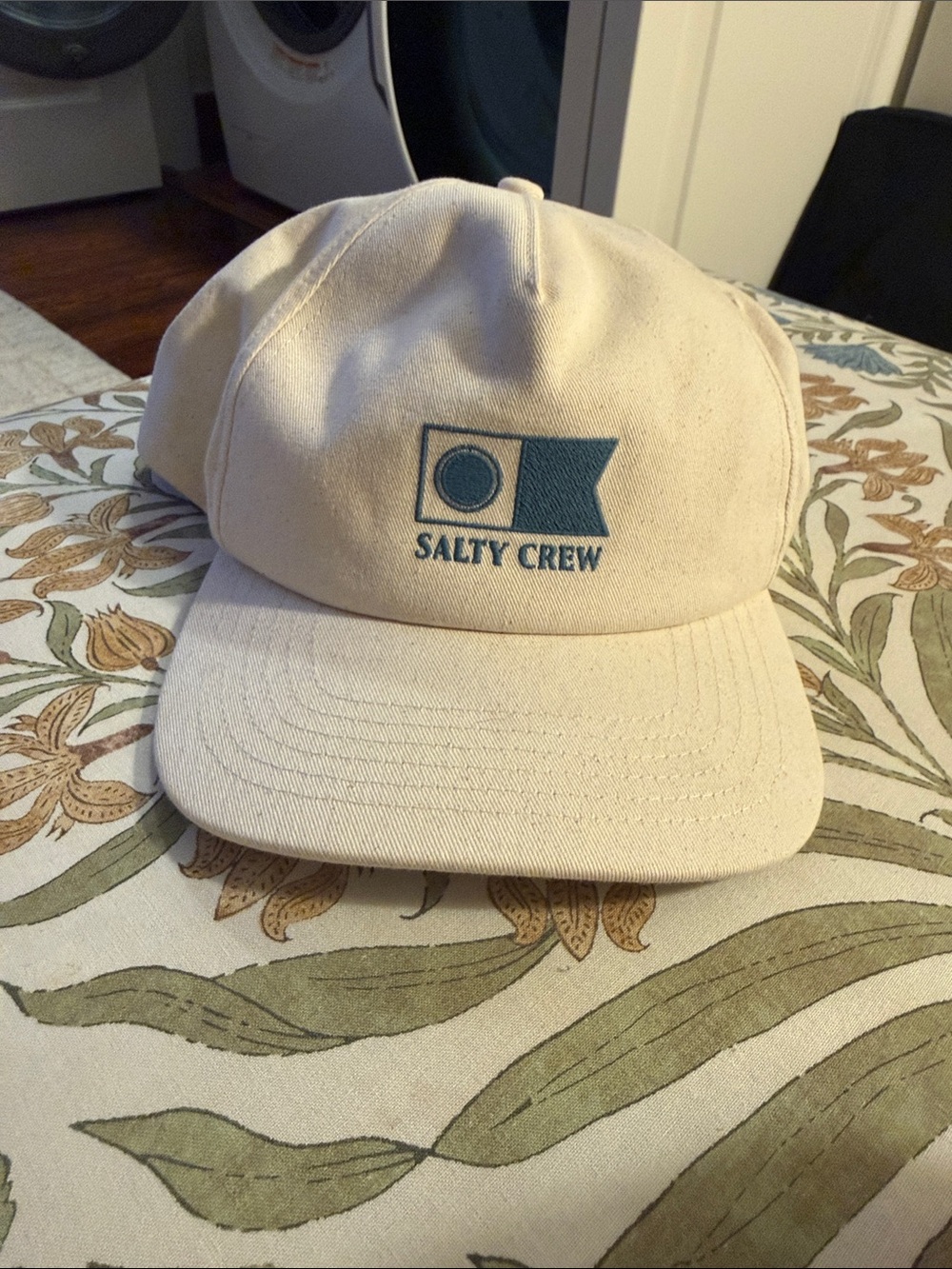 Salty Crew Cream Canvas Hat - Like New